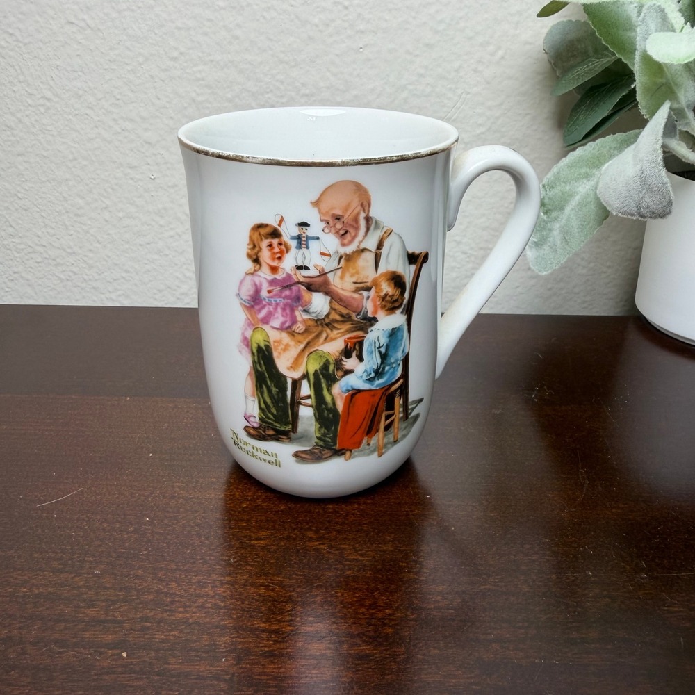 Norman Rockwell Museum The Toymaker Coffee Mug 1982 Vintage‎ Gold Rim Porcelain